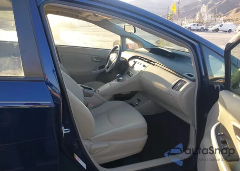 2014 Toyota Prius Three from USA, damaged, VIN JTDKN3DU3E1743388